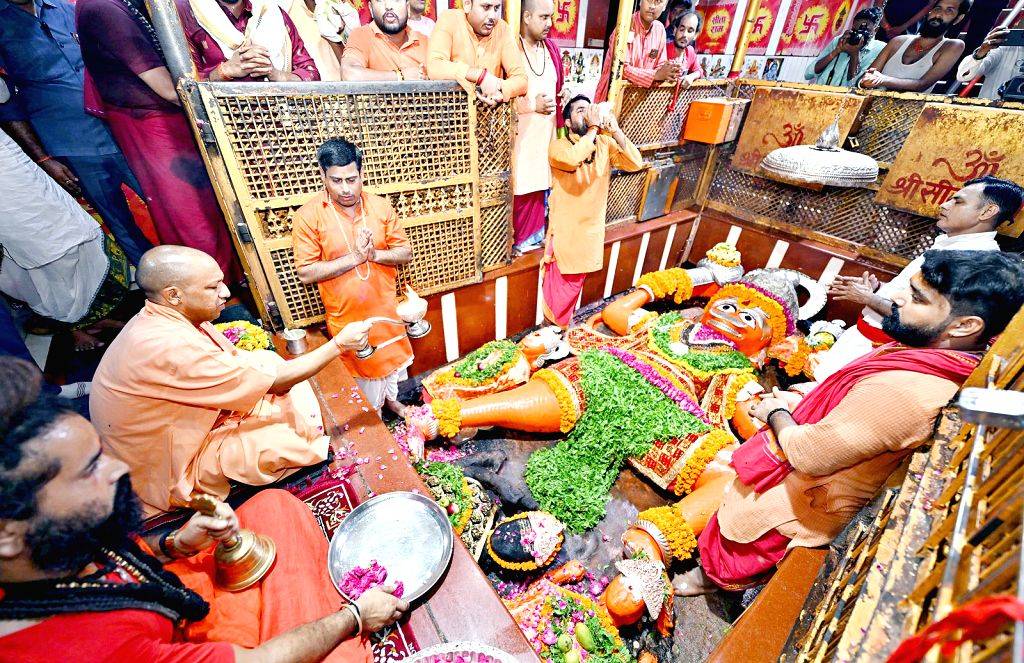 Uttar Pradesh Chief Minister Yogi Adityanath offers prayers at the Bade ...