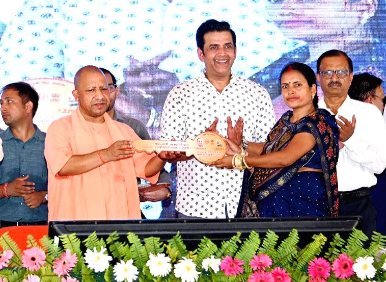 Uttar Pradesh CM Yogi Adityanath & BJP MP Ravi Kishan during a ...