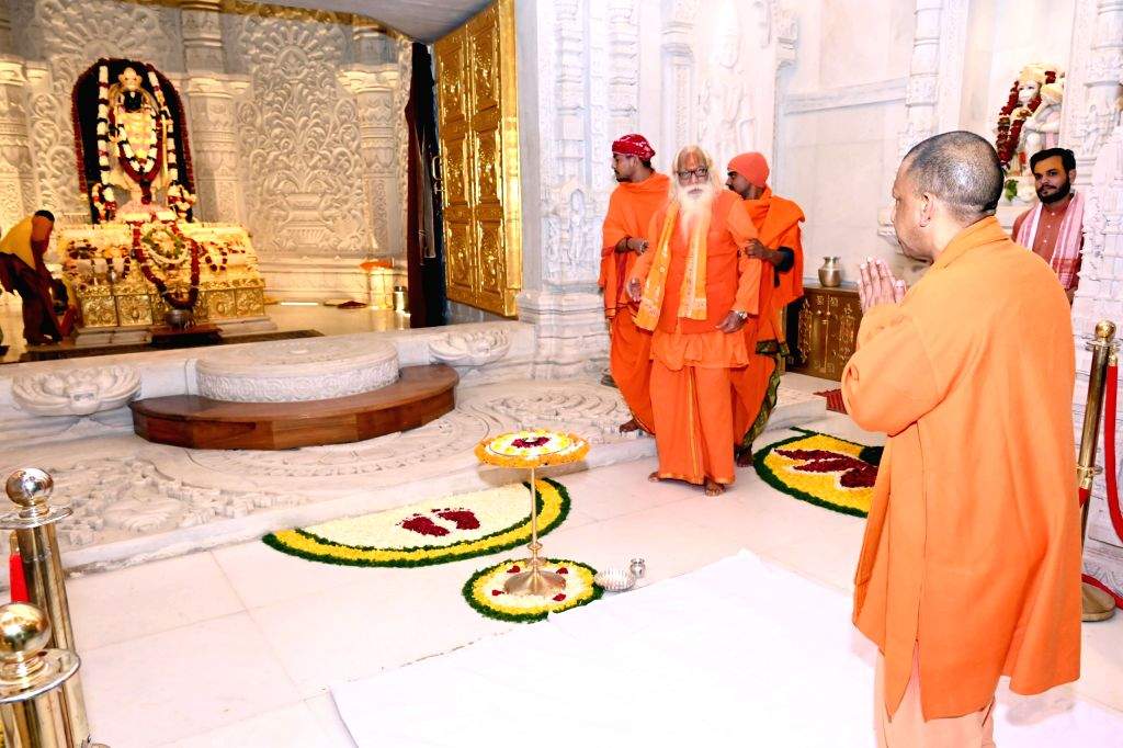 Uttar Pradesh CM Yogi Adityanath offers prayers at Shri Ram Janmbhoomi ...