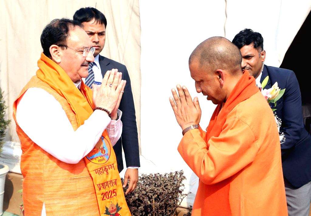 Uttar Pradesh CM Yogi Adityanath welcomes Union Minister JP Nadda