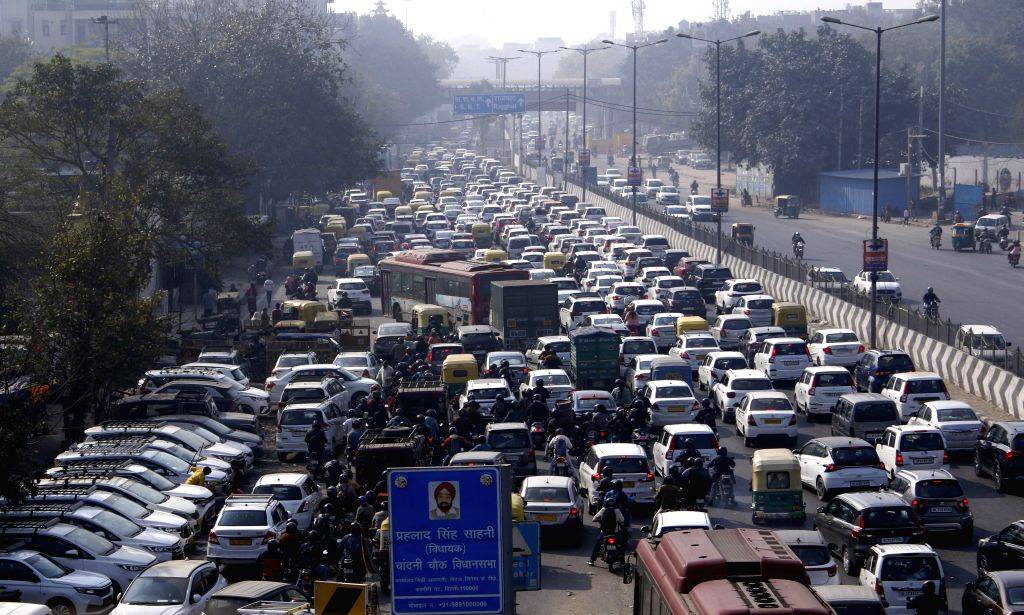Vehicles are stuck in a traffic jam on the Outer Ring Road