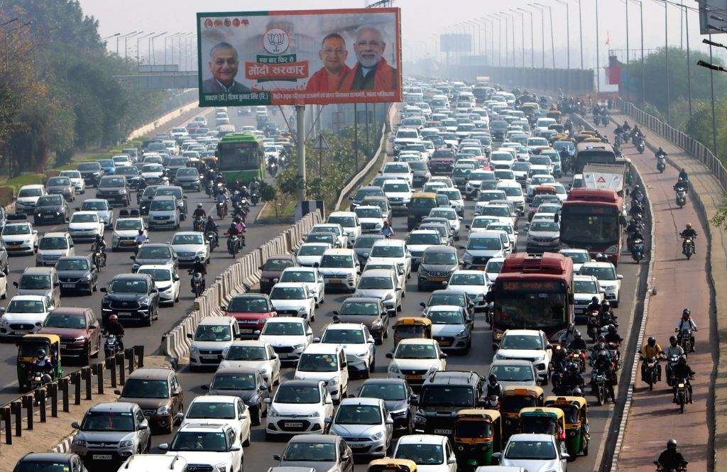 Vehicles stuck in a traffic jam at NH 24 near Sarai Kale Khan as ...