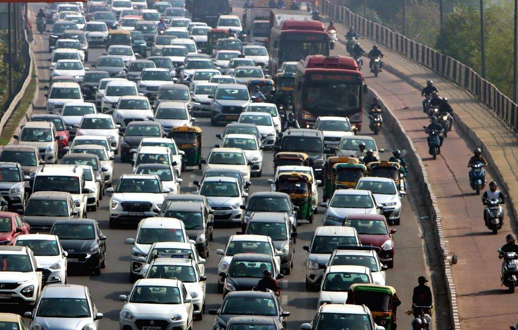 Vehicles stuck in a traffic jam at NH 24 near Sarai Kale Khan as ...