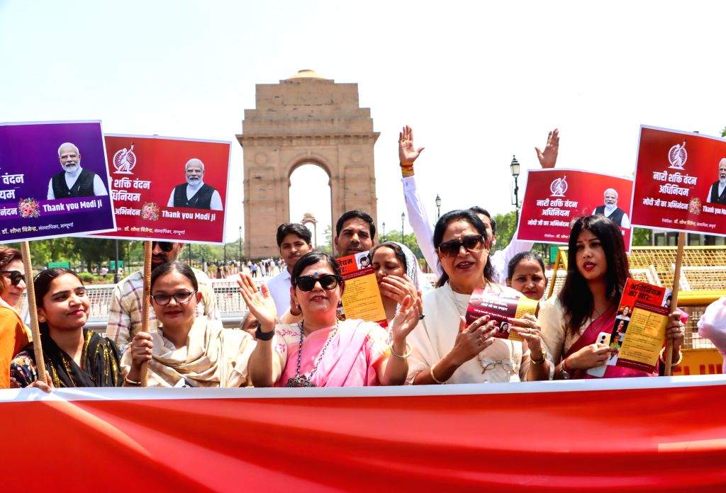 Women Form Human Chain in Support of Nari Shakti Vandan Adhiniyam