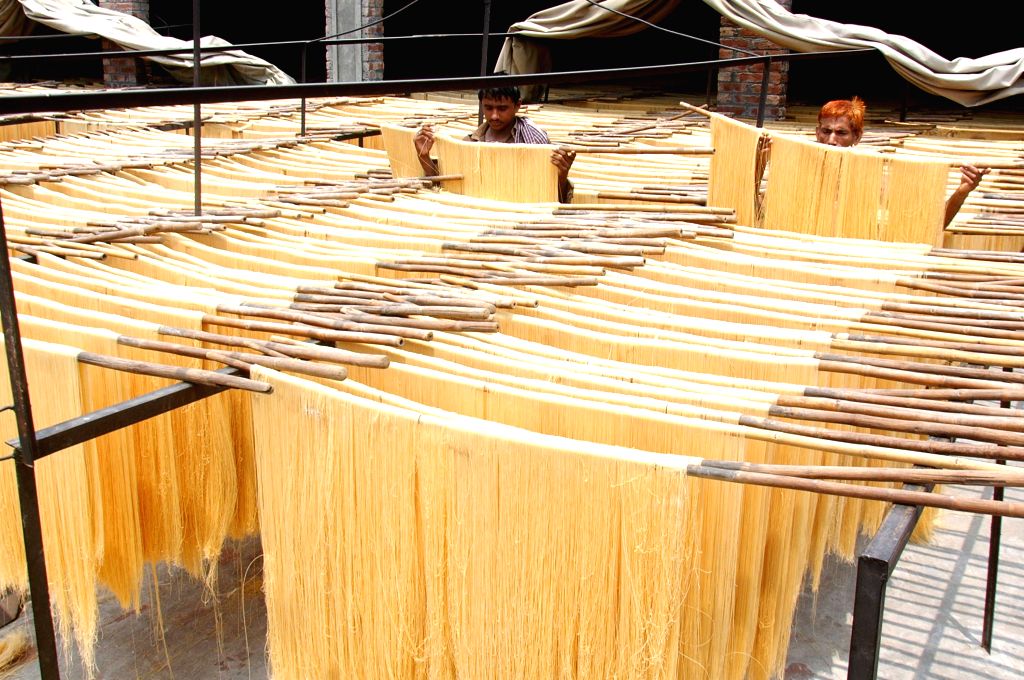 PAKISTANLAHORERAMADANNOODLES