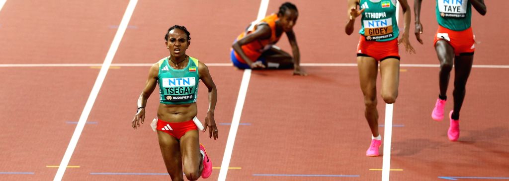 World Athletics Championships: USA sets World Record in 4x400m mixed ...