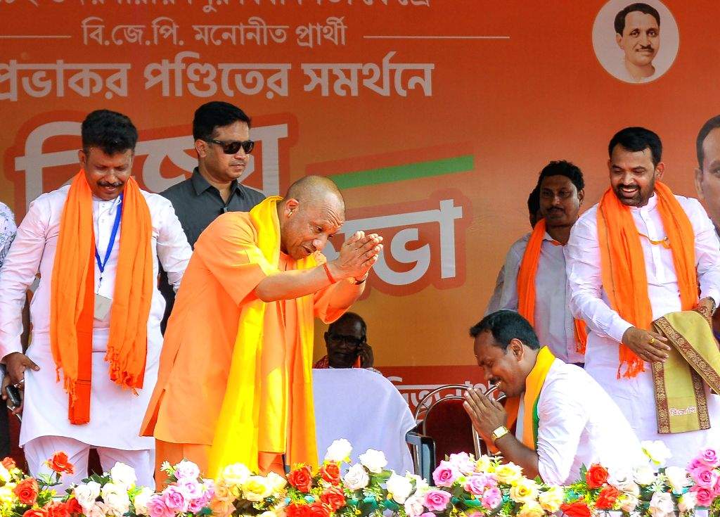 Yogi Adityanath Campaigns for Prabhakar Pandit in Udaynarayanpur