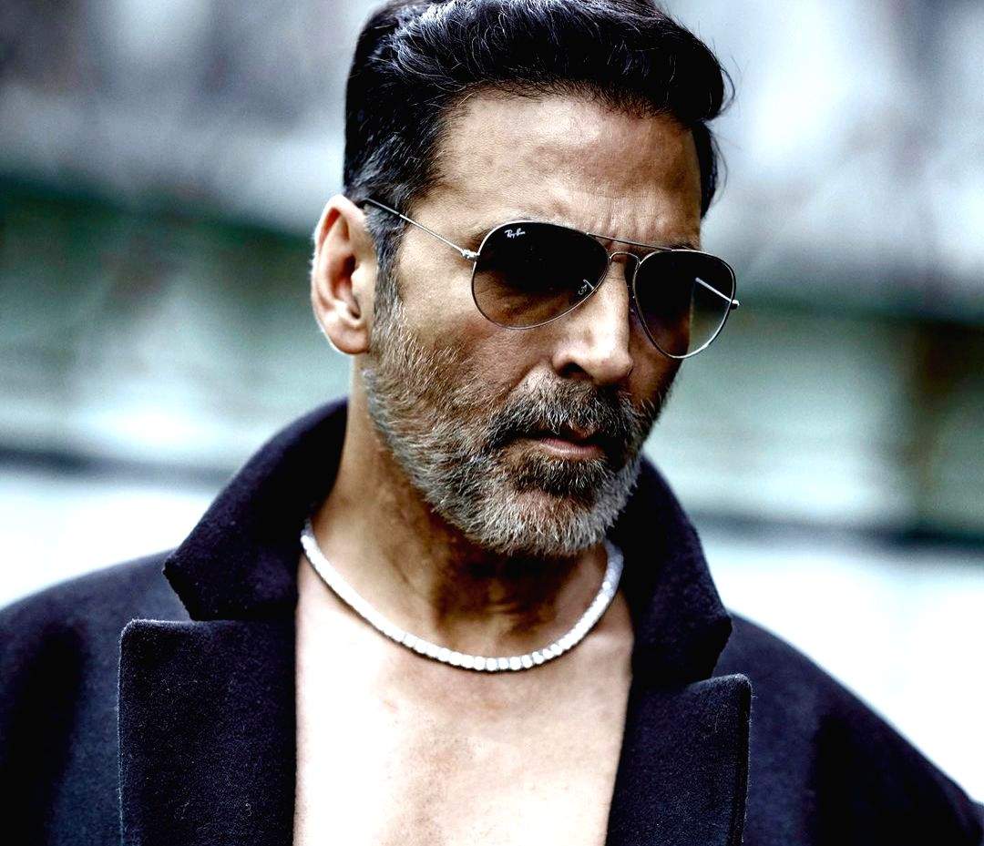 Akshay Kumar Cheers For trophy Wife Twinkle She Earns Her Own Accolades