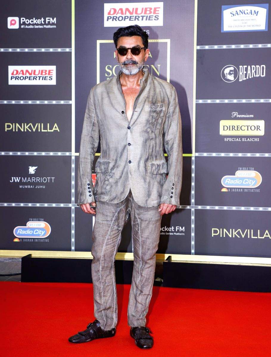 Navratri 2026 Fashion: Colourful Outfit Ideas for Men