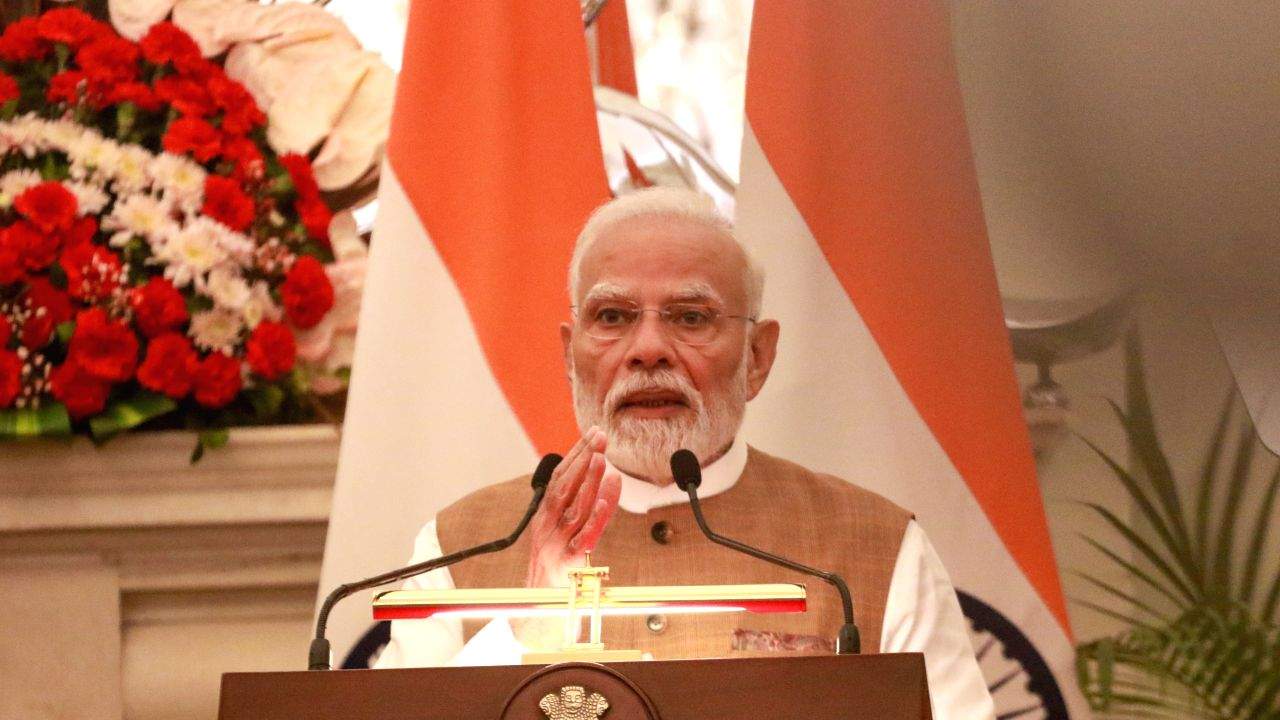 New Delhi: Prime Minister Narendra Modi speaks during a joint press meet after a meeting with his Polish counterpart Donald Tusk at Hyderabad House in New Delhi on Thursday, October 22, 2026.