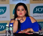Bharti Singh wishes Big B ahead of his 84th b'day: He has given generations so many beautiful memories