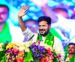 Telangana CM accuses Cent