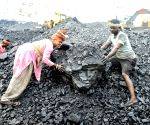 Coal India and Uttar Pradesh Rajya Vidyut Utpadan Nigam sign agreement for renewable energy generation in Uttar Pradesh