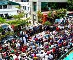 ED team attacked after raid at Vijayan's house, vehicles smashed, security personnel injured
