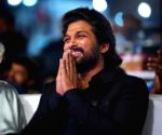 Allu Arjun says 'Looking forward to creating more magic' as 'Raaka' maker Atlee turns a year older