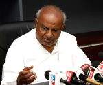 Deve Gowda takes on CM Shivakumar over NICE land allotment, invokes court orders