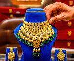 Gold, silver decline up to 1 pc amid Middle East tensions