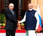 Prez Putin extends birthday wishes to PM Modi; lauds his contribution to strengthening India-Russia ties