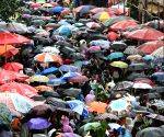 Residents Shop for Ganpati Amid Heavy Rain