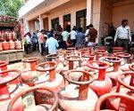 Ujjwala Yojana beneficiaries to receive two free LPG cylinder refills