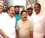 V D Satheesan Meets Ramesh Chennithala