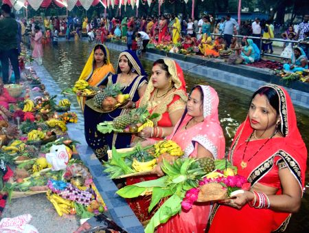 Chhath Puja Photos | Images of Chhath Puja Celebration