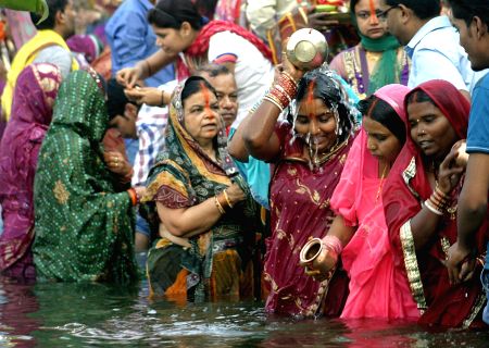 Chhath Puja Photos | Images of Chhath Puja Celebration