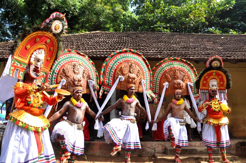 Onam Festival Photos | Images of Onam Celebration