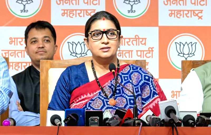 Smriti Irani devours a tray of authentic Bengali sweets