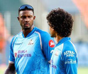 GT and SRH Players Train Ahead of IPL Clash